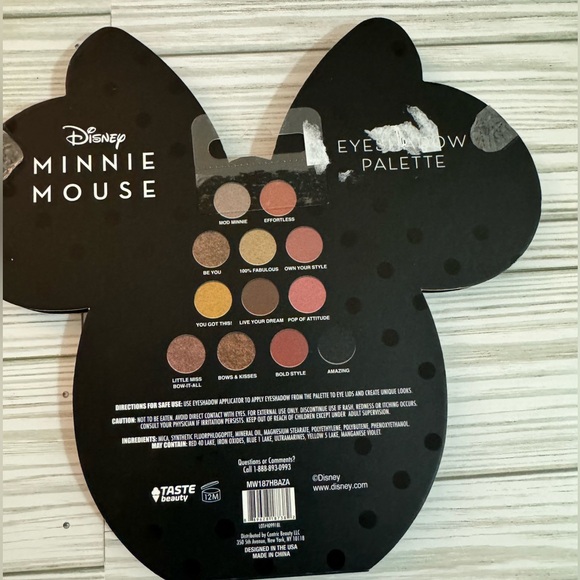 Minnie Mouse Eyeshadow Palette - Picture 2 of 10